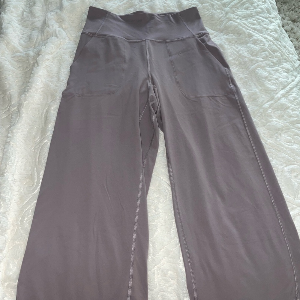 lululemon straight leg pants
